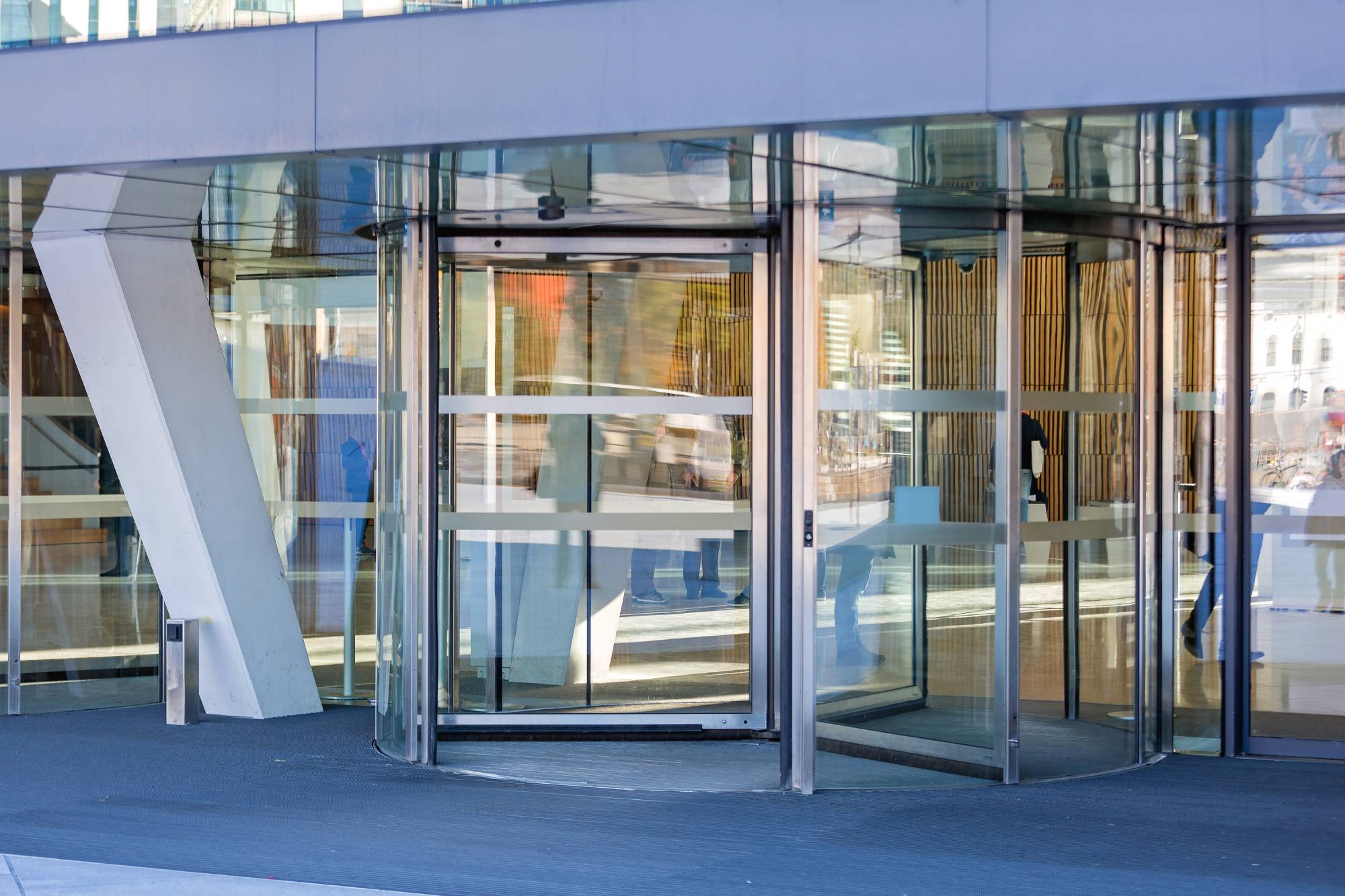 Quelles sont les erreurs courantes lors de l&#8217;installation des portes automatiques et comment les éviter ? Wittelsheim